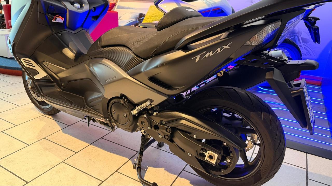 Yamaha T Max 530 IRONMAX