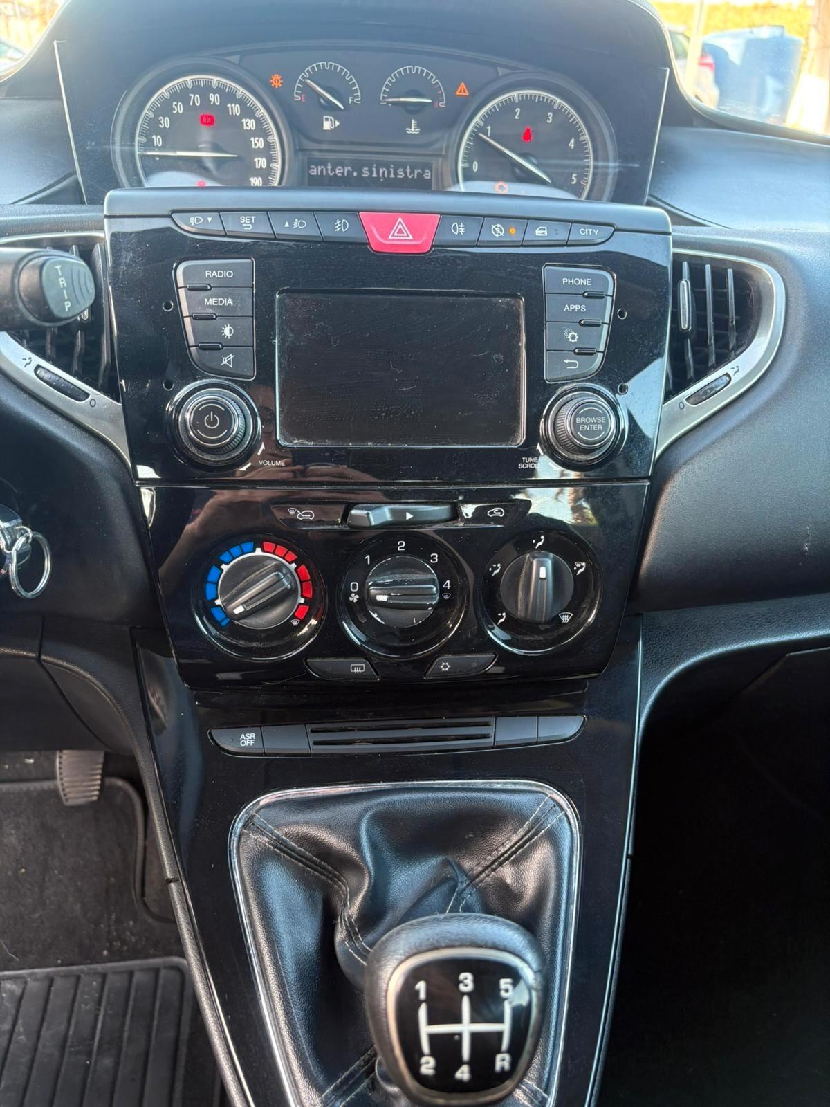 Lancia Ypsilon 1.3 MJT 16V 95 CV 5 porte S&S Gold