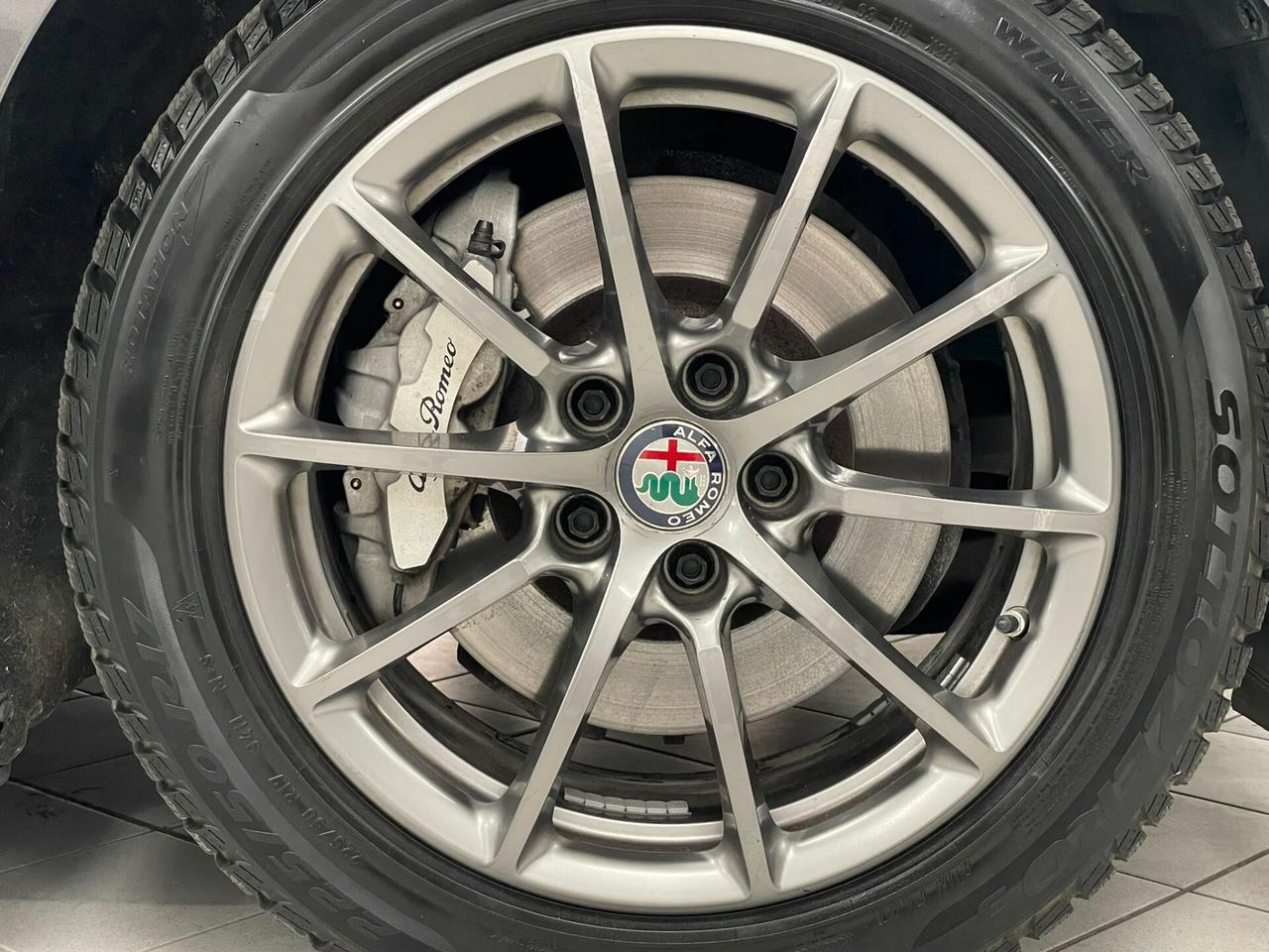 Alfa Romeo Giulia BLINDATA 2.0 T 280 CV AT8 PELLE NAVI RETROCAMERA