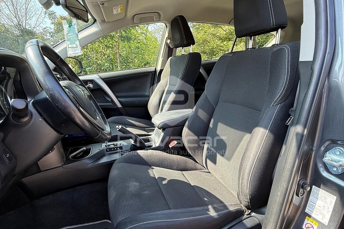 TOYOTA RAV4 2.5 Hybrid 2WD Active