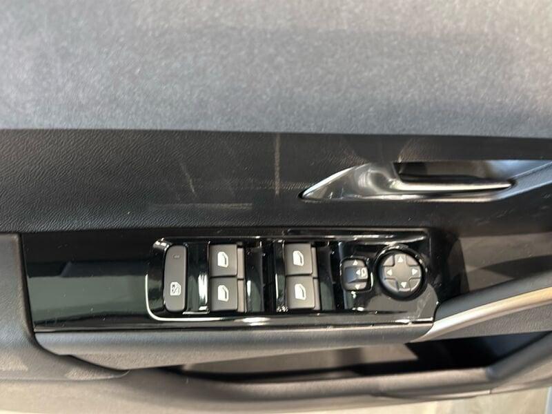 Lancia Ypsilon Ibrida Ibrido 110cv LX e-DCT