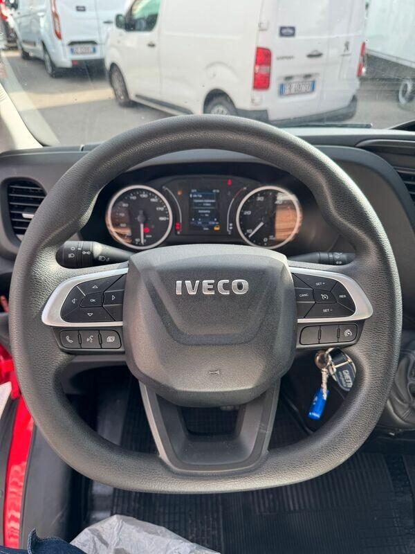 NEW IVECO DAILY 35S14 2.3 FURG con SPONDA