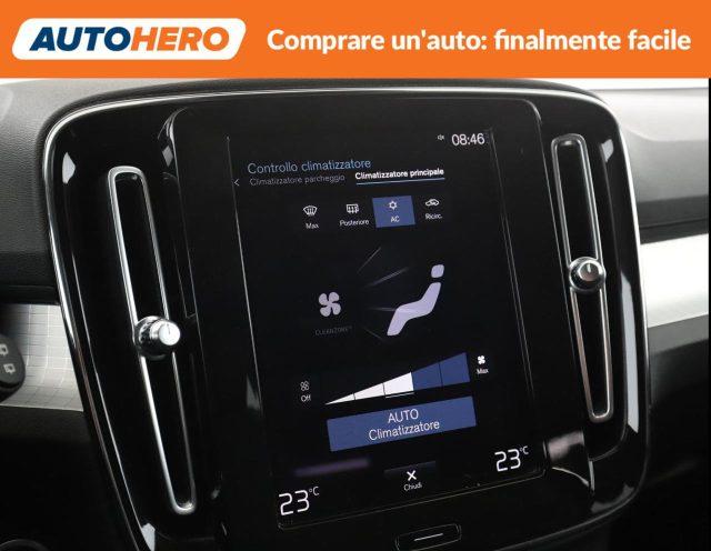 VOLVO XC40 T3 Geartronic Momentum Pro