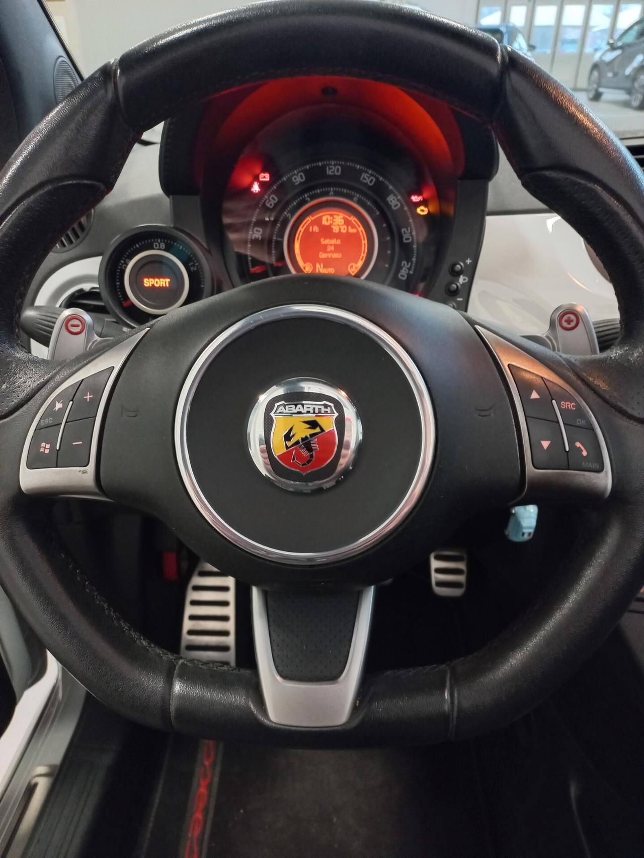 Abarth 500 C 1.4 Turbo T-Jet MTA