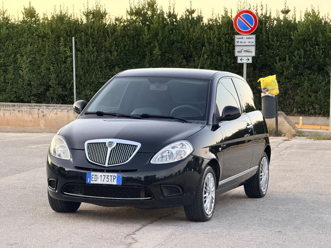 Lancia Ypsilon 1.2 GPL/Benzina