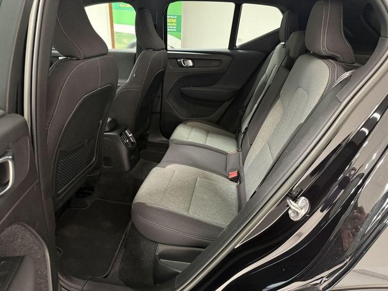 Volvo XC40 Recharge T4 Plug-in Hybrid auto Recharge Core