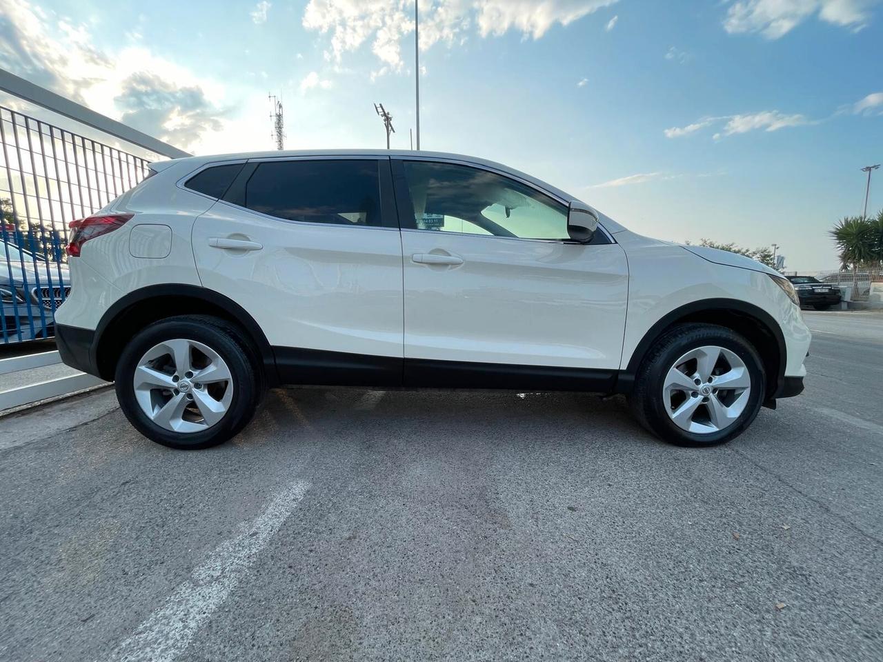 Nissan Qashqai 1.5 dCi Tekna