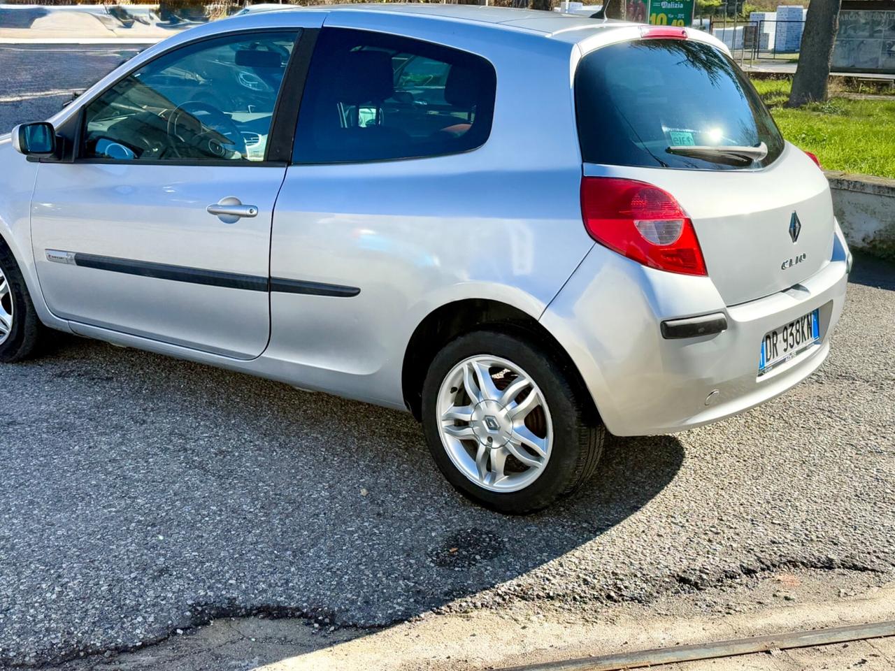 Renault Clio 1.2 16V 3 porte Rip Curl