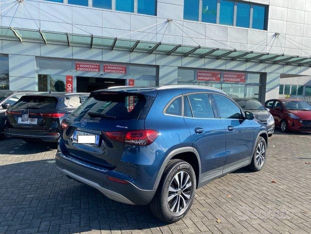 MERCEDES-BENZ GLA 200 d Automatic 4Matic Sport P