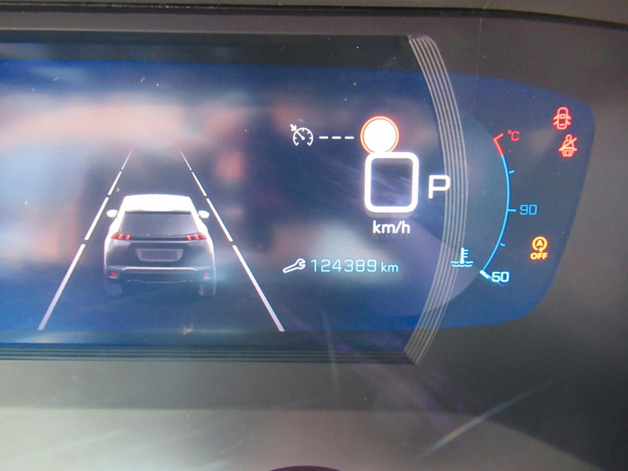 Peugeot 2008 BlueHDi 130 S&S EAT8 GT Pack