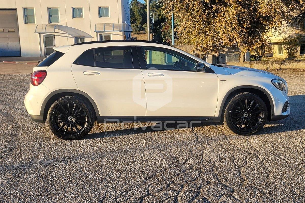 MERCEDES GLA 200 d Automatic 4Matic Premium