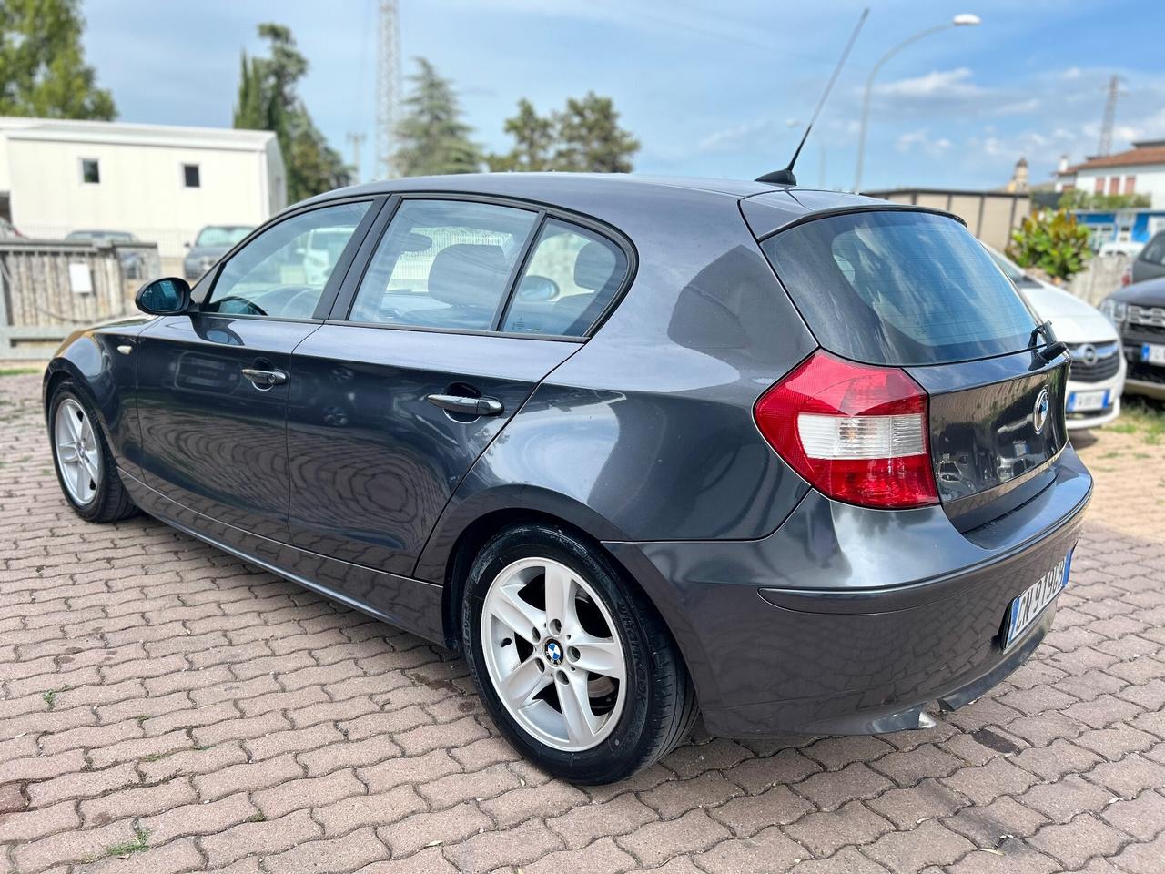 Bmw 118 118d cat 5 porte Futura