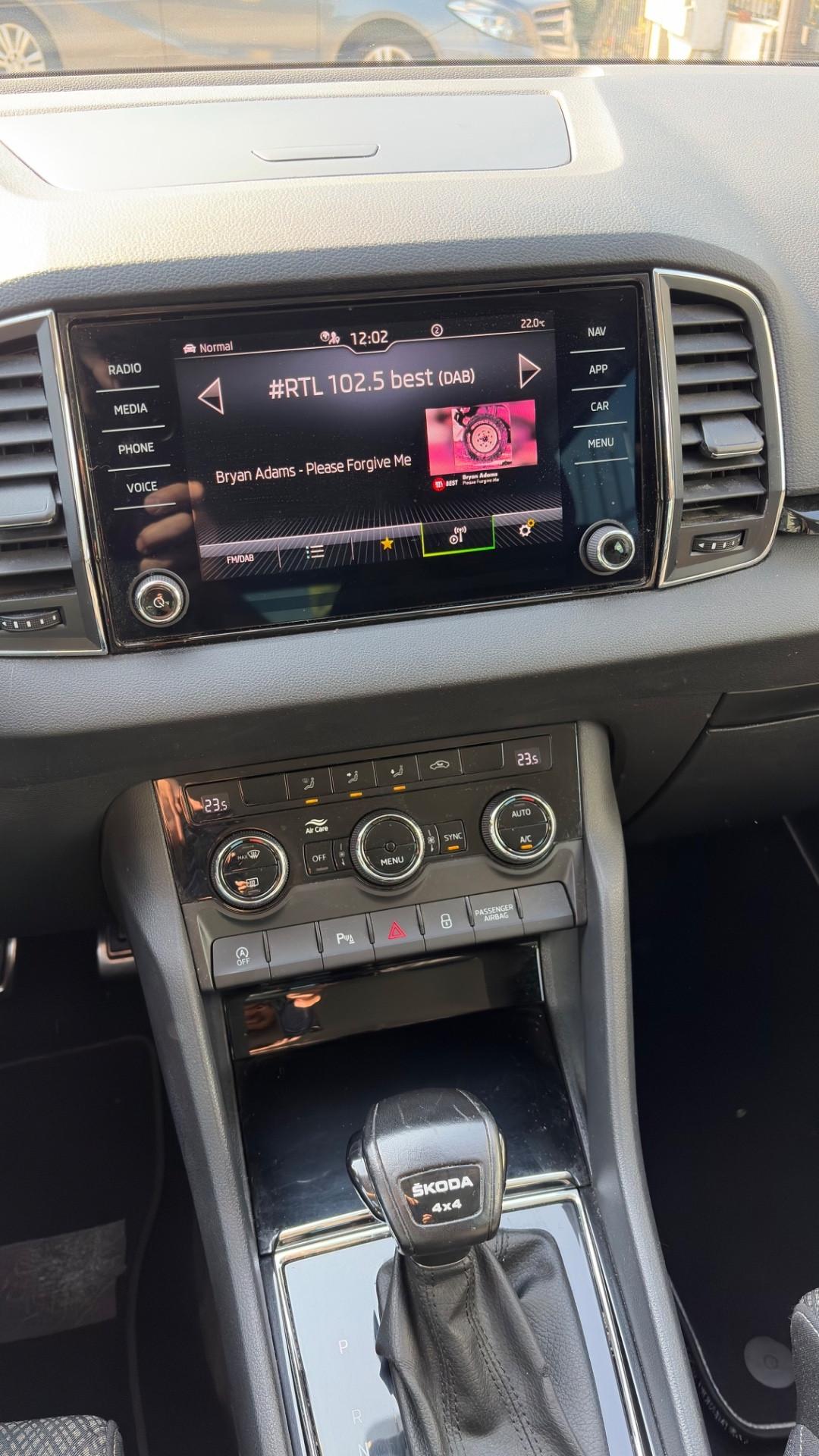 Skoda Karoq 2.0 TDI EVO SCR 4x4 DSG —- IVA ESPOSTA—-