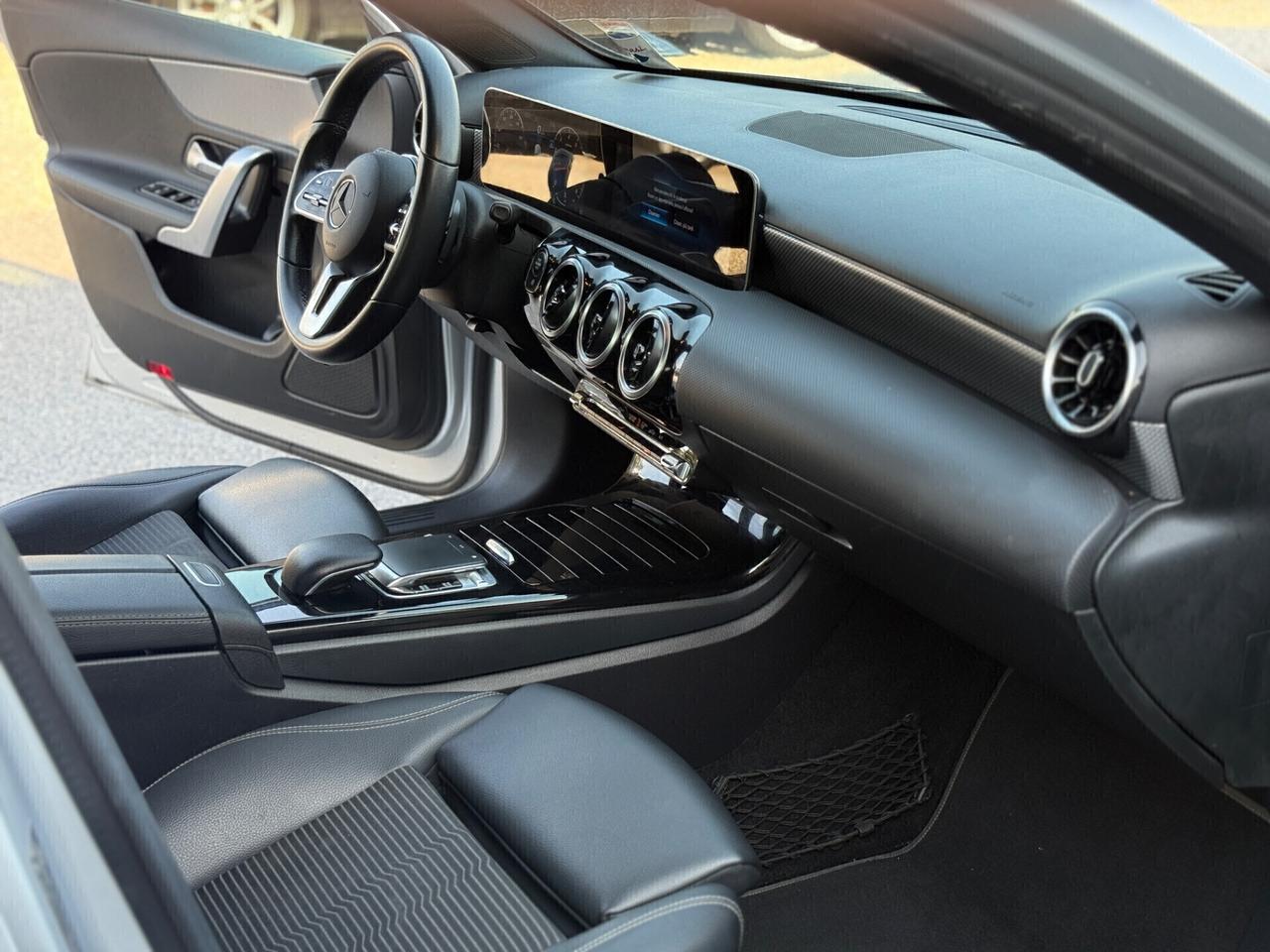 Mercedes-benz A 200 Berlina , Sport Automatico !