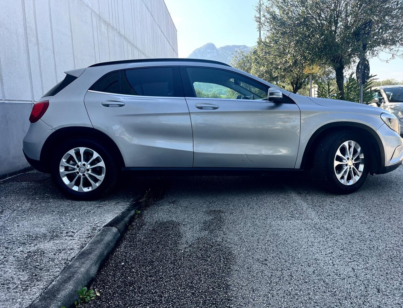 GLA 200 (136cv) MOTORE MERCEDES 4MATIC*AUTOMATICO