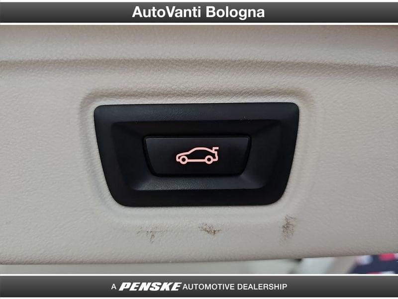 BMW Serie 3 320d Touring Xdrive mhev 48V auto