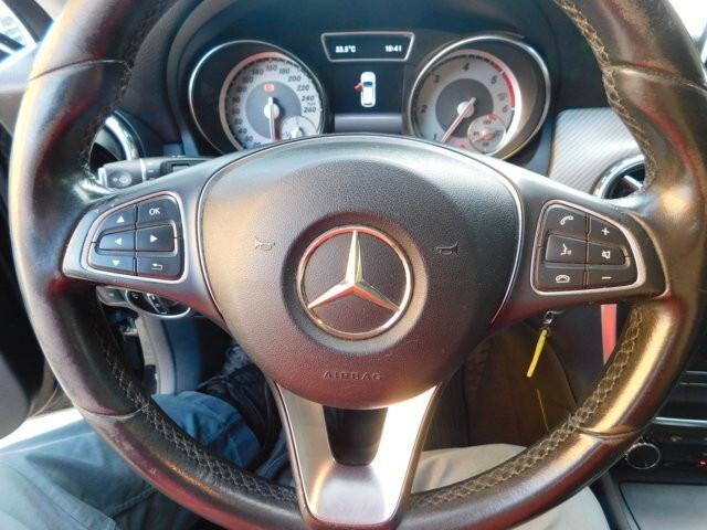 Mercedes-benz GLA 200 d Premium