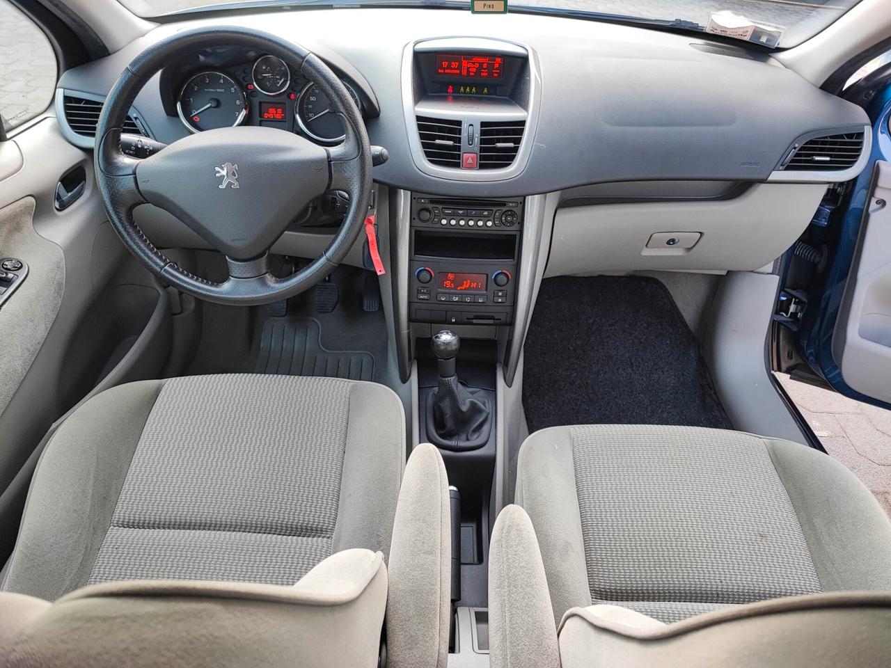 Peugeot 207 1.4 88CV 5p uni-pro