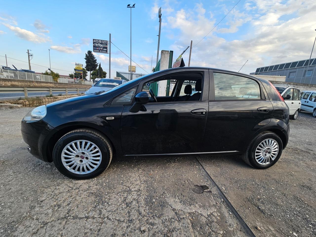 Fiat Grande Punto 1.4 GANCIO TRAINO/GPL