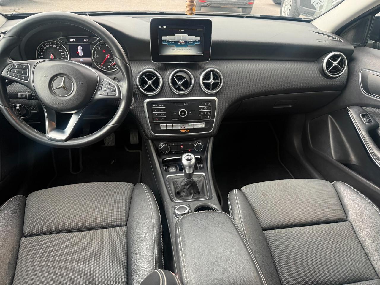 Mercedes-Benz A 180 A 180 d Sport EURO 6