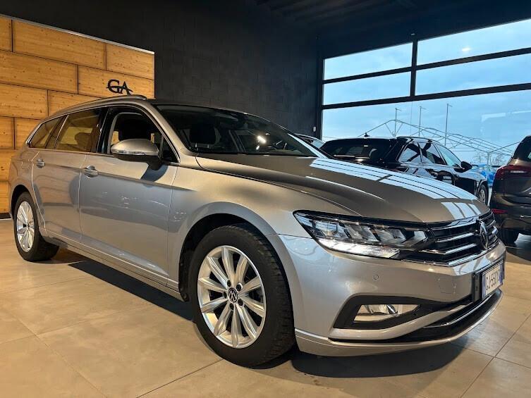 Volkswagen Passat Variant 2.0 TDI SCR EVO DSG 122cv