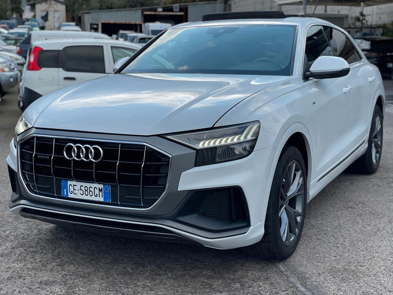 Audi Q8 45 TDI quattro tiptronic S Line Tetto