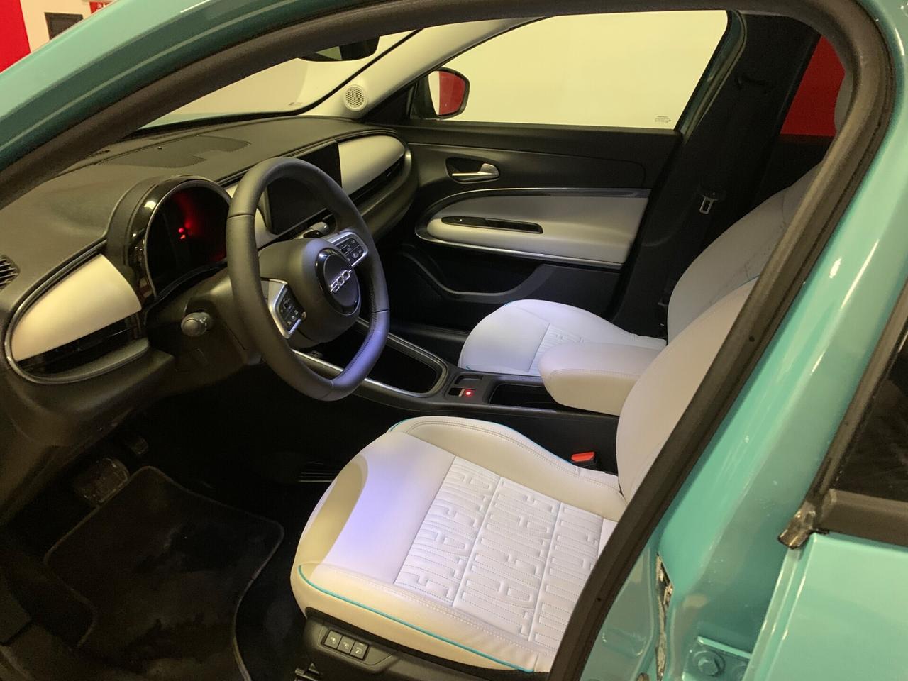 FIAT 600 HYBRID 100 CV DCT LA PRIMA