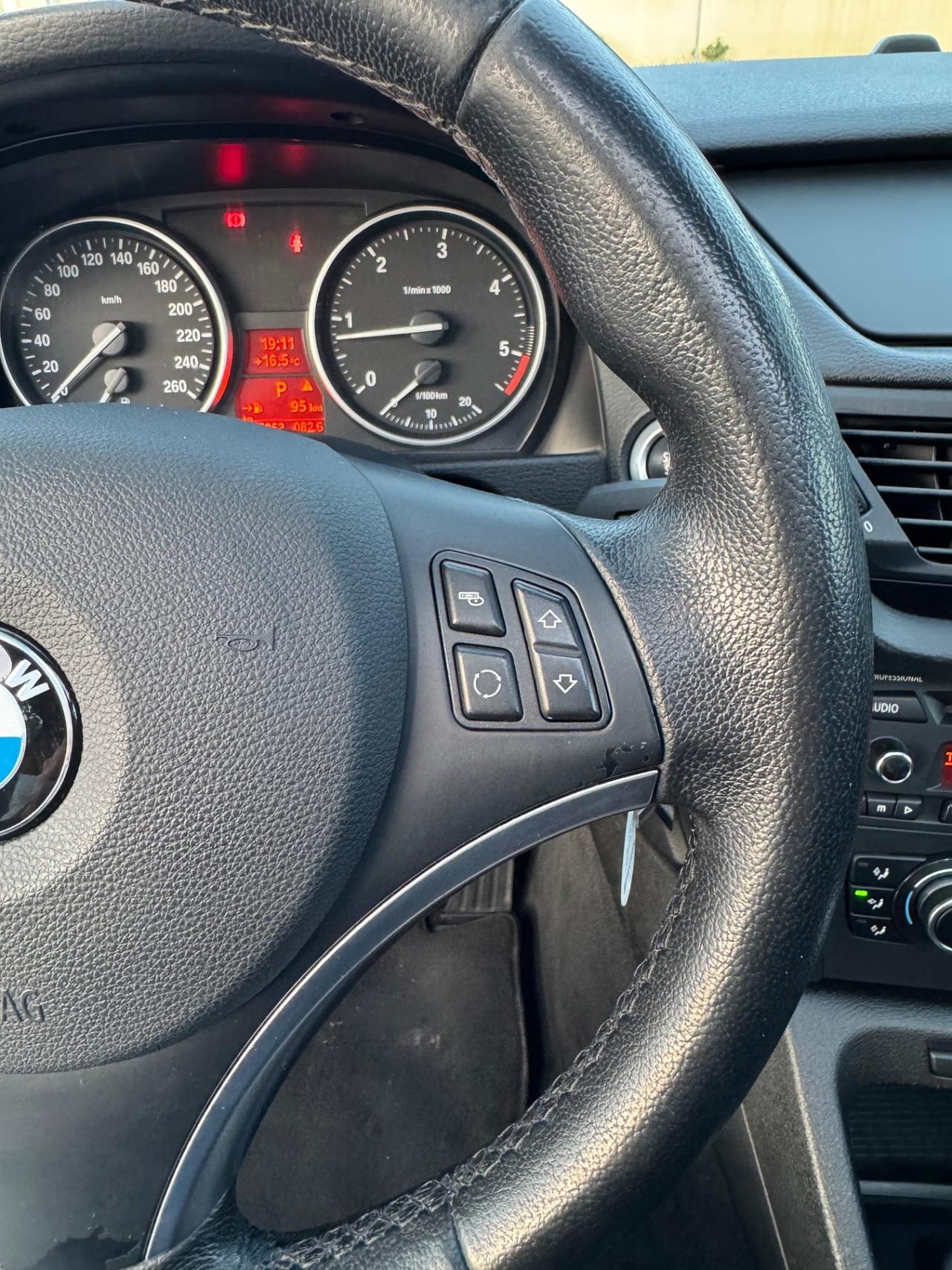 Bmw X1 2.0D TETTO APRIBILE/CAMBIO AUTOMATICO