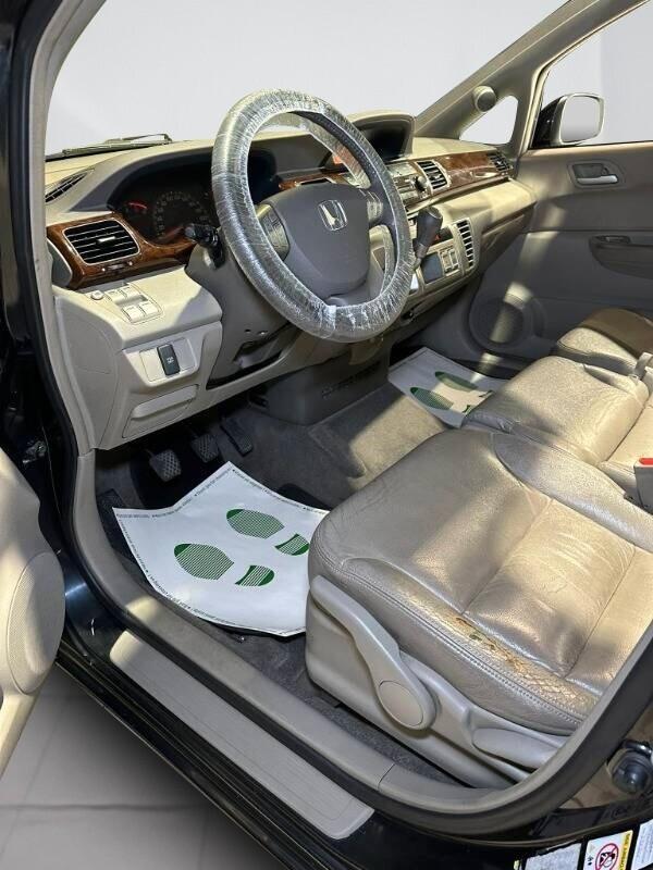 Honda FR-V 2.2 16V i-CTDi Executive
