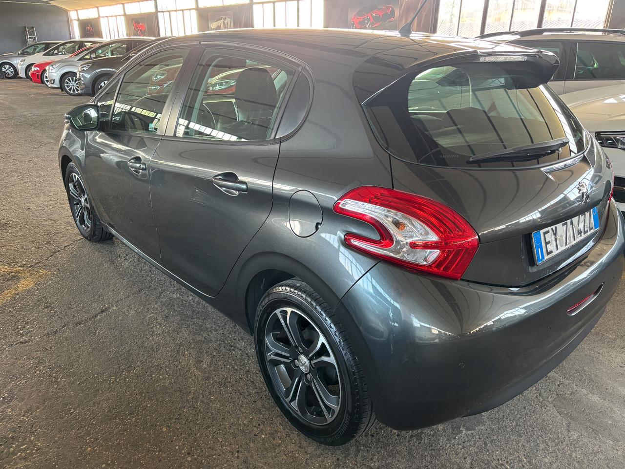 Peugeot 208 1.4 e-HDi 68 CV AUTOMATICA Active