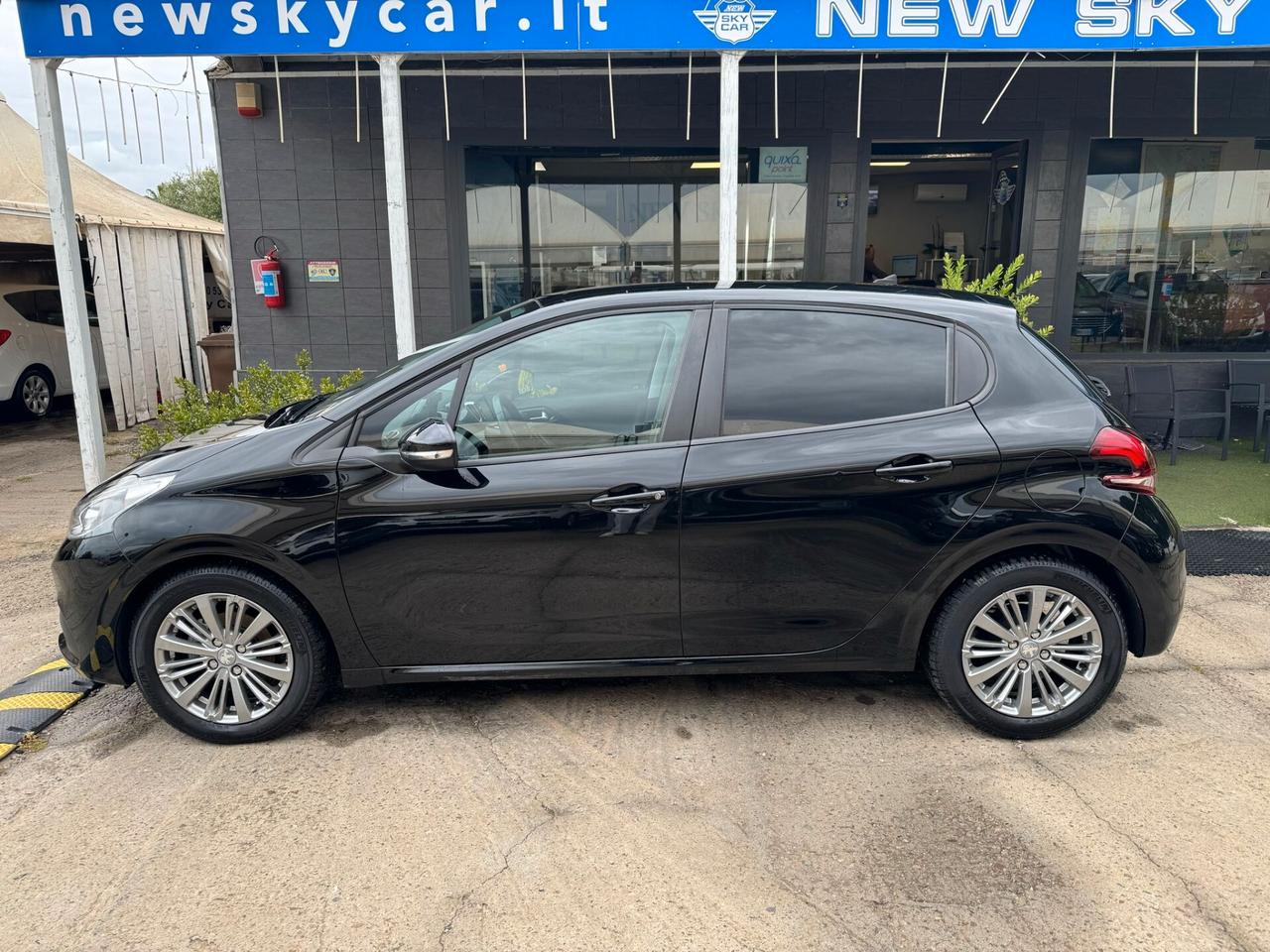 Peugeot 208 PureTech 82 5 porte Allure