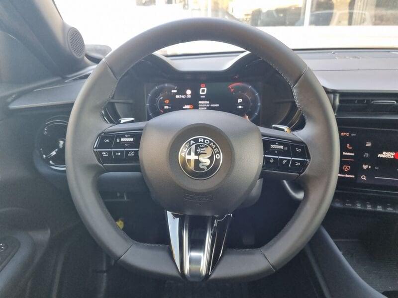 Alfa Romeo Junior 1.2 136 CV Hybrid eDCT6
