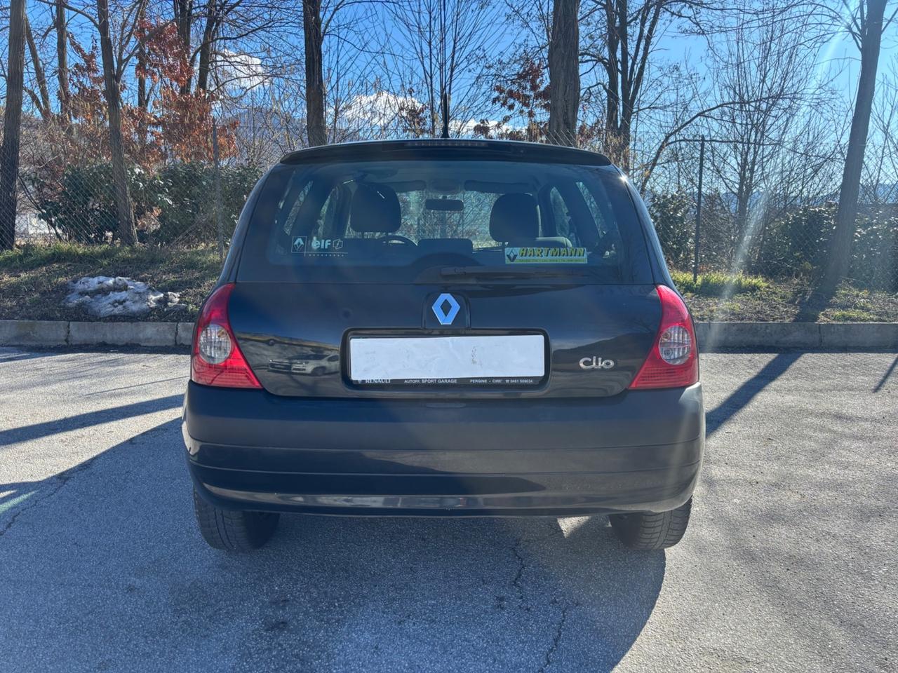 Renault Clio 1.4 16V 3p Luxe NEOPATENTATI