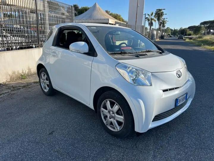 Toyota iQ 1.0 Lounge