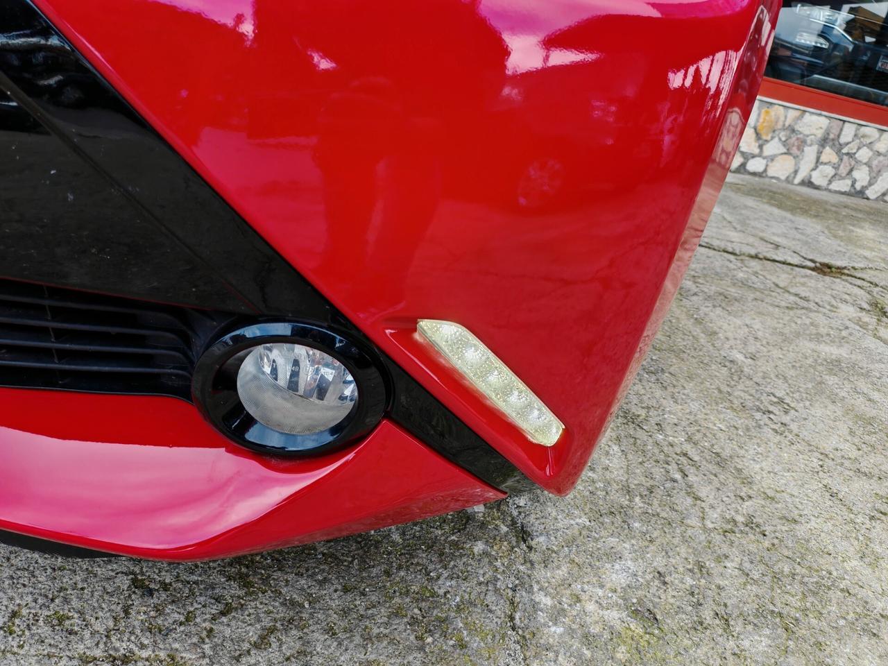 Toyota Aygo 1.0 benzina 04/2015 CV69 Cabrii