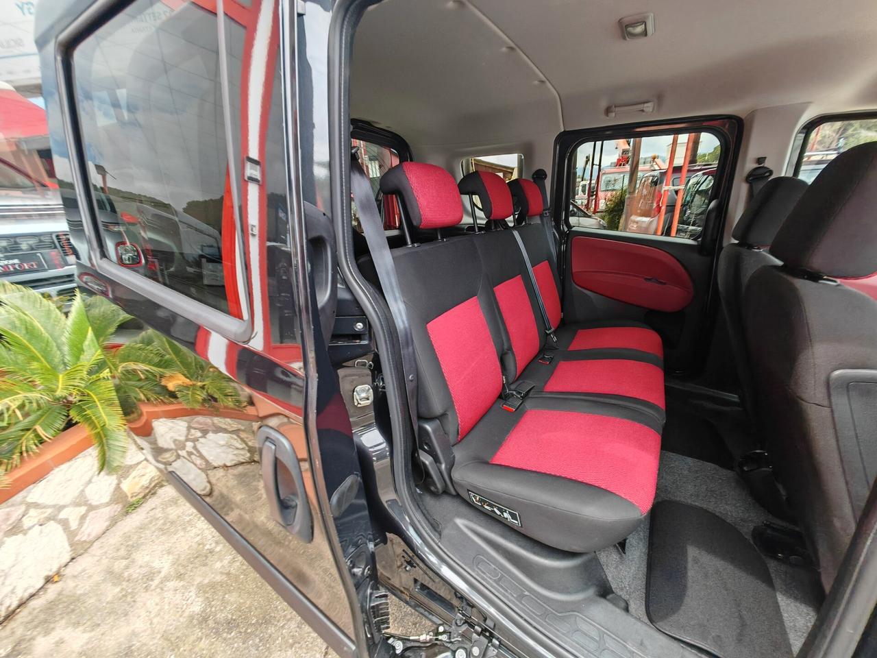 Fiat Doblo 1,6 diesel 11/2015 Cv105