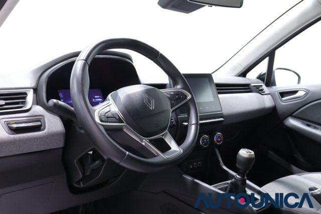 RENAULT Clio SCE 65 CV 5 PORTE EVOLUTION FARI LED NEOPATENTATI