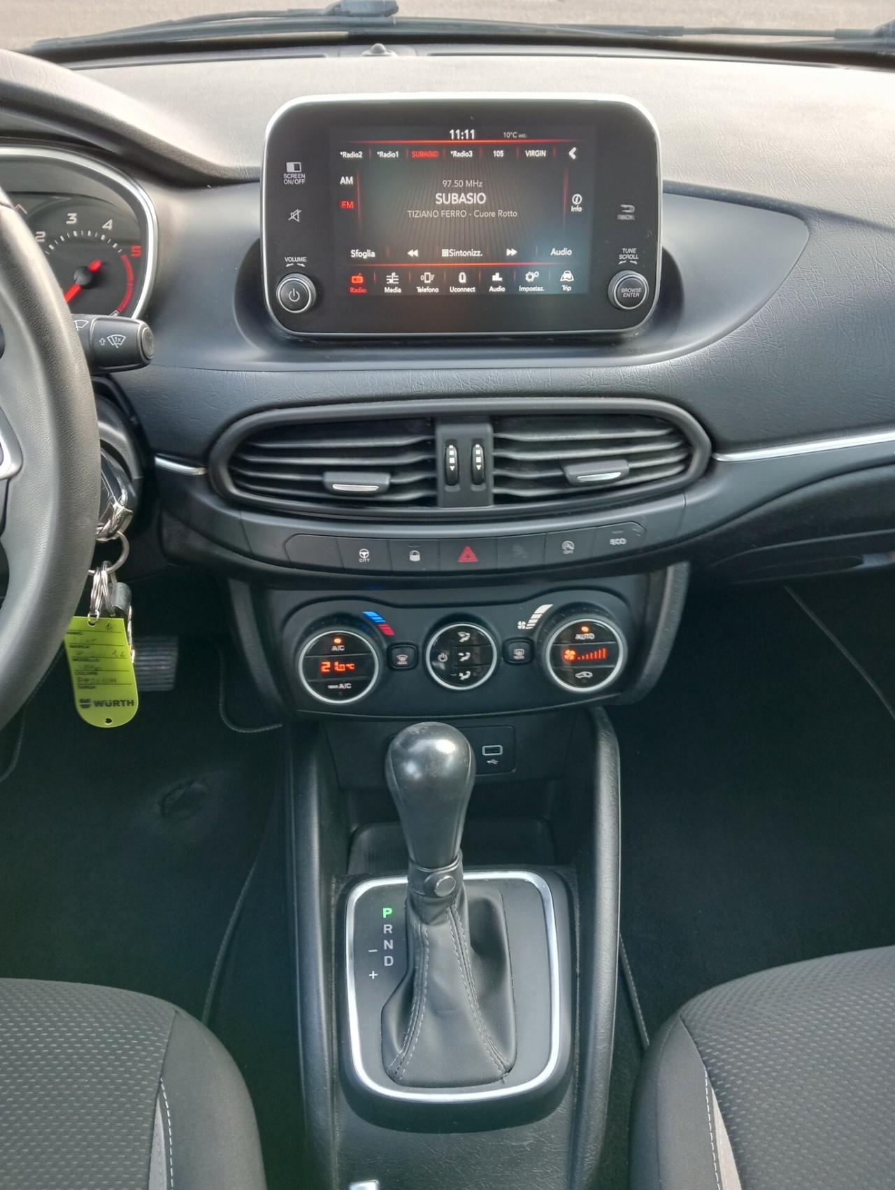 Fiat Tipo SW 1.6 Mjet 120cv DCT Lounge