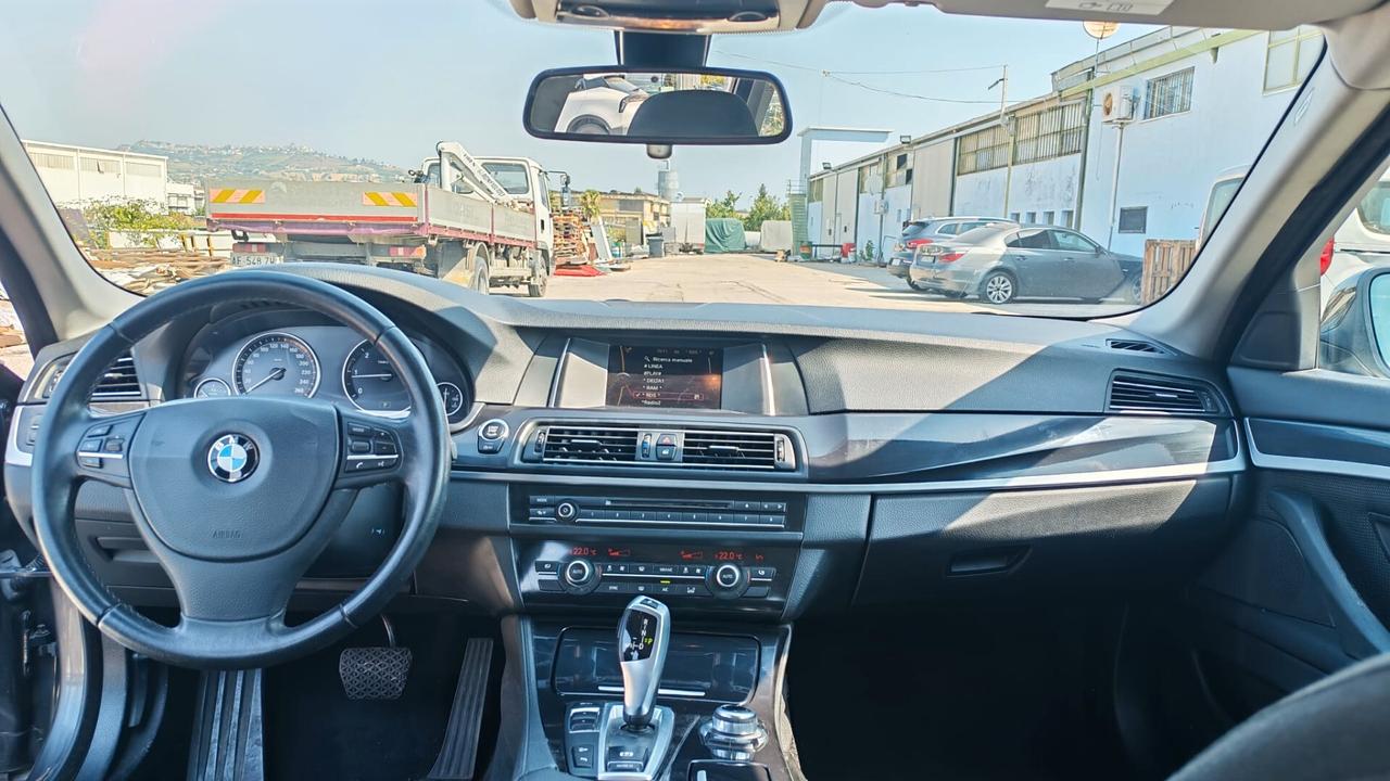 Bmw 520 520d xDrive Luxury