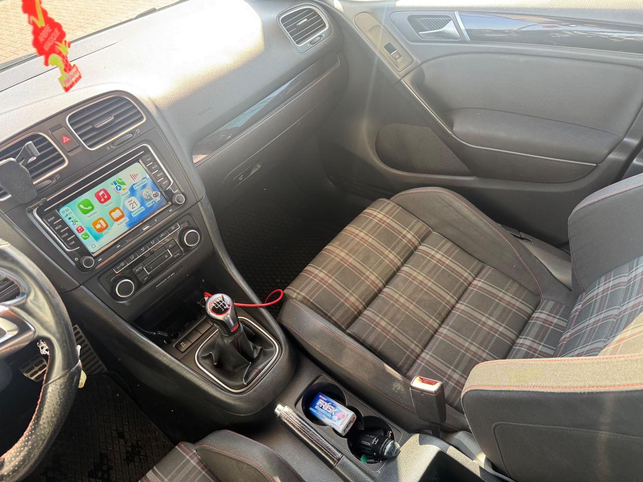 Volkswagen Golf GTI 2.0 GTI #10530