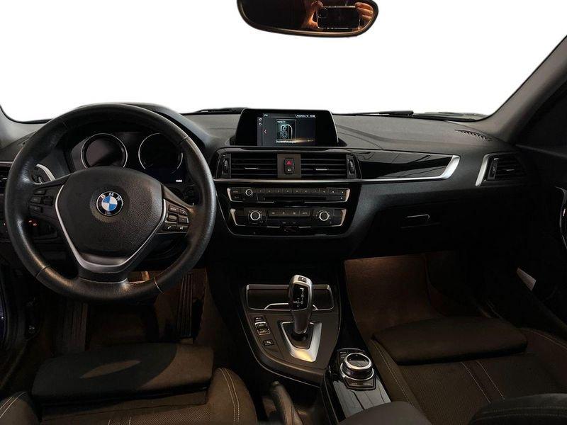 BMW Serie 1 F/20-21 2015 116d Sport 5p auto my18