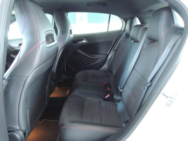 MERCEDES-BENZ GLA 200 d Automatic Premium AMG Line