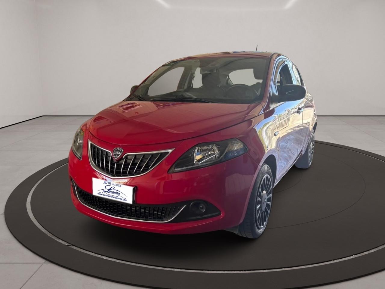 Lancia Ypsilon 1.0 FireFly 5 porte S&S Hybrid Ecochic Silver