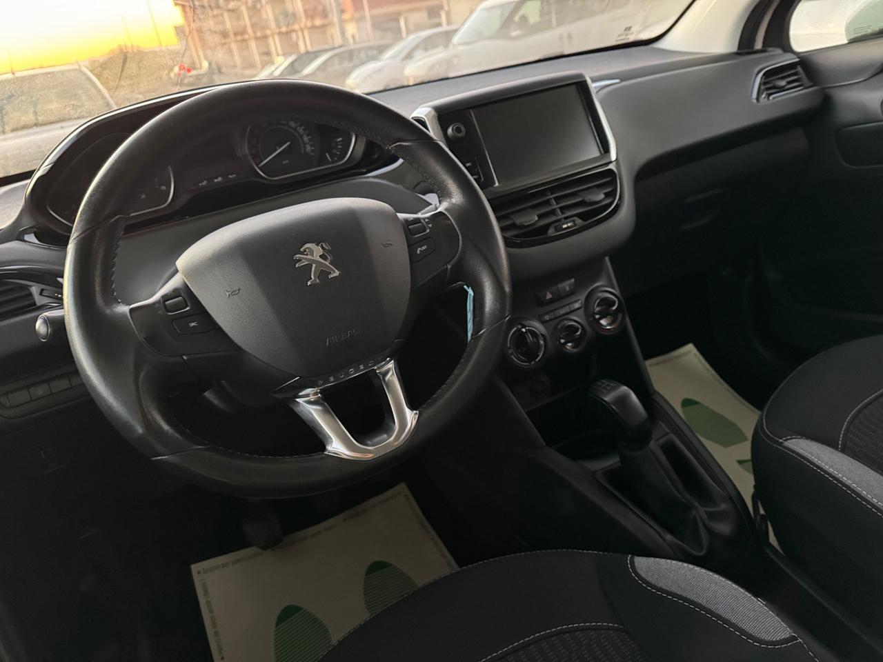 Peugeot 208 BlueHDi 75 5 porte Allure