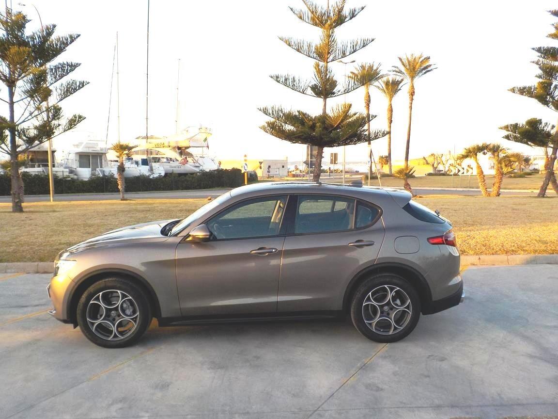 Alfa Romeo Stelvio 2.2 Turbodiesel 210 CV AT8 Q4 Business