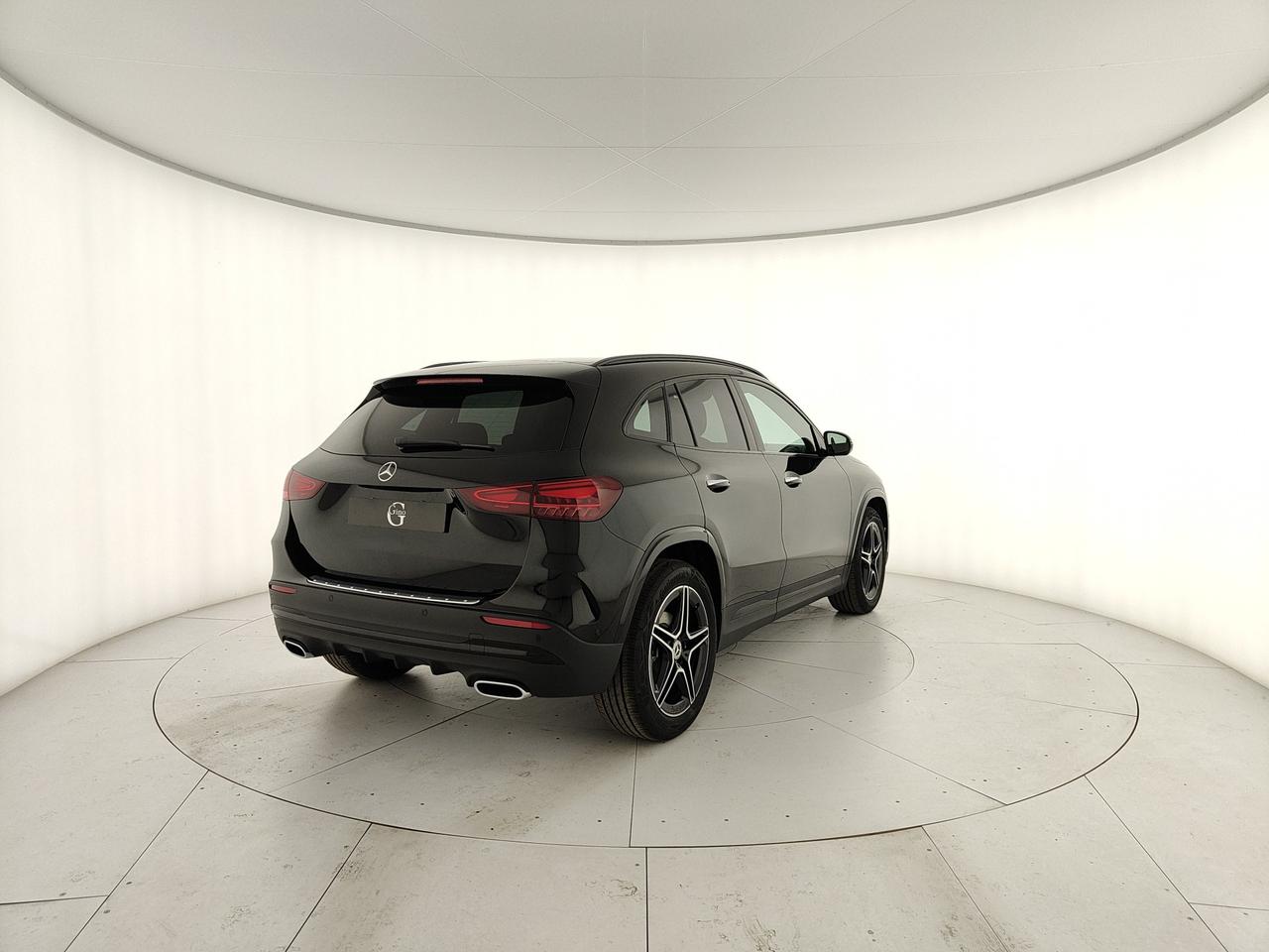 Mercedes-Benz GLA 200 d 4MATIC