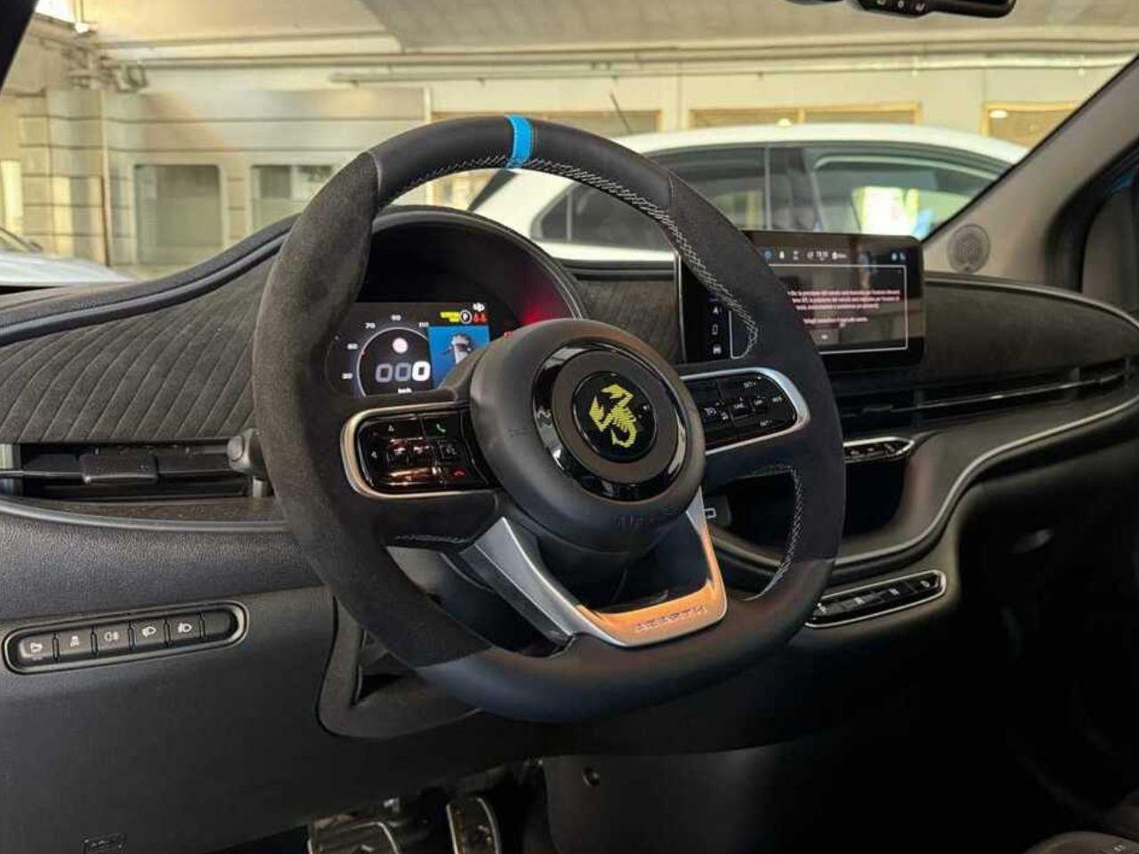 ABARTH 500e - 500e 42 kWh Turismo