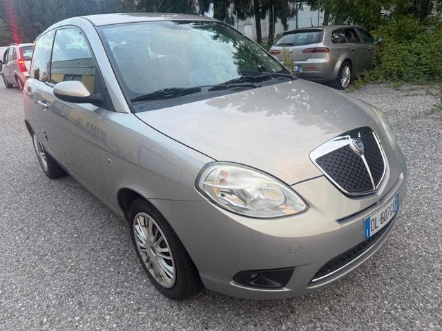 LANCIA Ypsilon 1.2 Argento senza nessun lavoro da fare