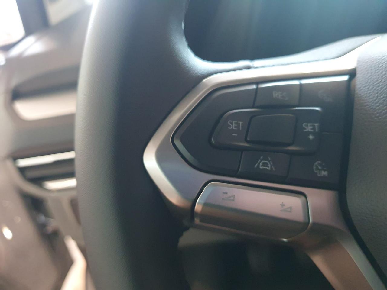 Volkswagen T7 Caravelle t7 2.0 tdi 150cv life l1 auto