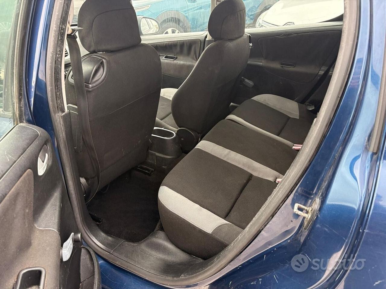 Peugeot 207 1.4 HDi 70CV 5p. XT